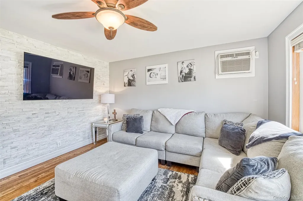 210 11th Street West Babylon NY 11704