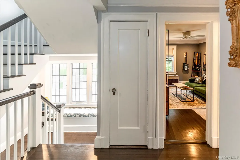 119 Pondfield Road W Bronxville NY 10708