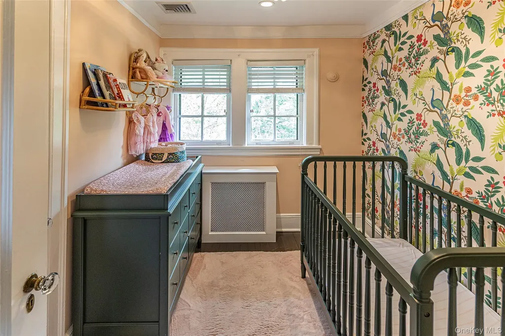 119 Pondfield Road W Bronxville NY 10708
