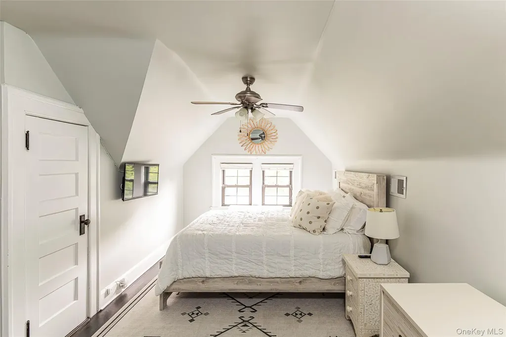 119 Pondfield Road W Bronxville NY 10708