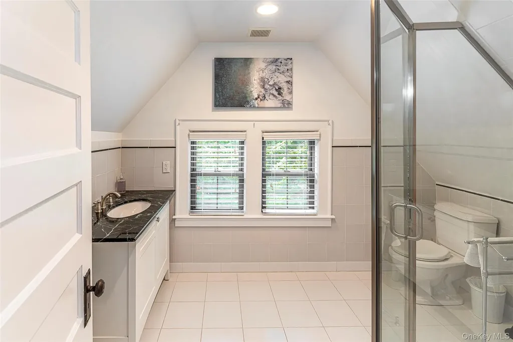119 Pondfield Road W Bronxville NY 10708
