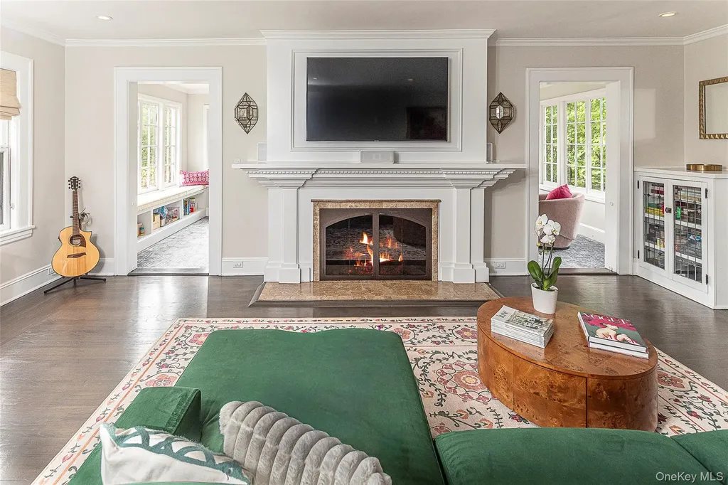 119 Pondfield Road W Bronxville NY 10708