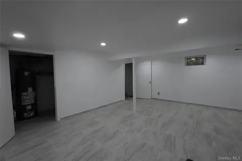 93 Lake Avenue Eastchester NY 10707