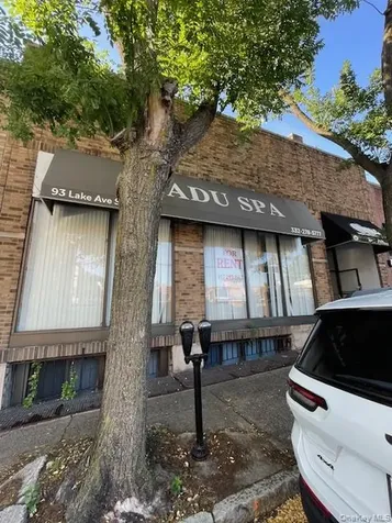 93 Lake Avenue Eastchester NY 10707