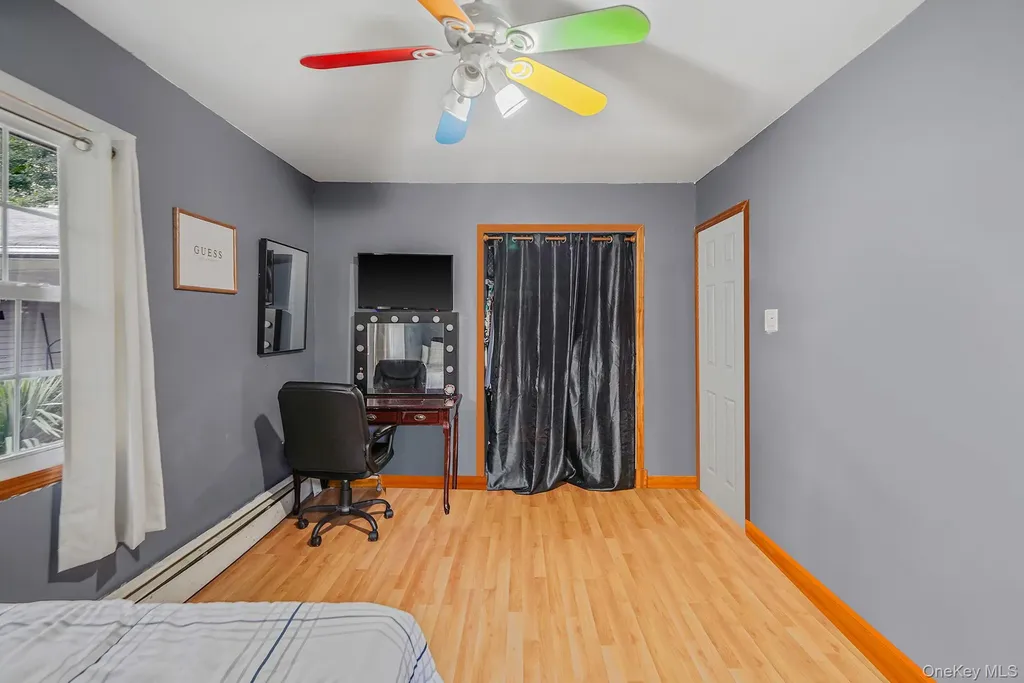 17 Whitmore Lane Coram NY 11727