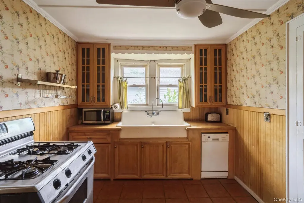 15 Lillian Place Patchogue NY 11772