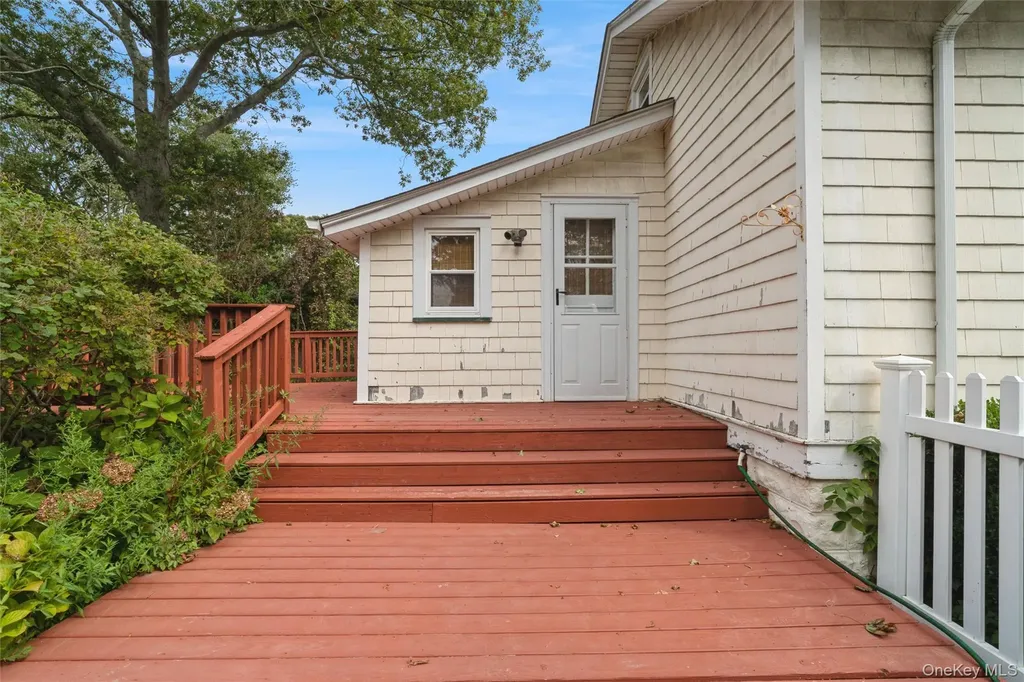 15 Lillian Place Patchogue NY 11772