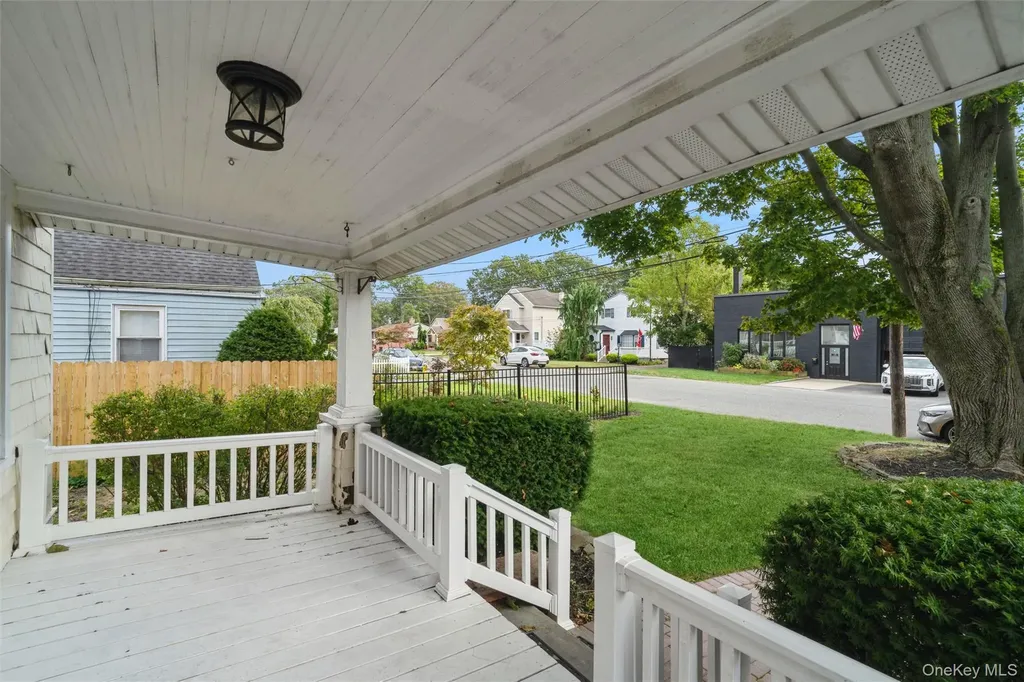 15 Lillian Place Patchogue NY 11772