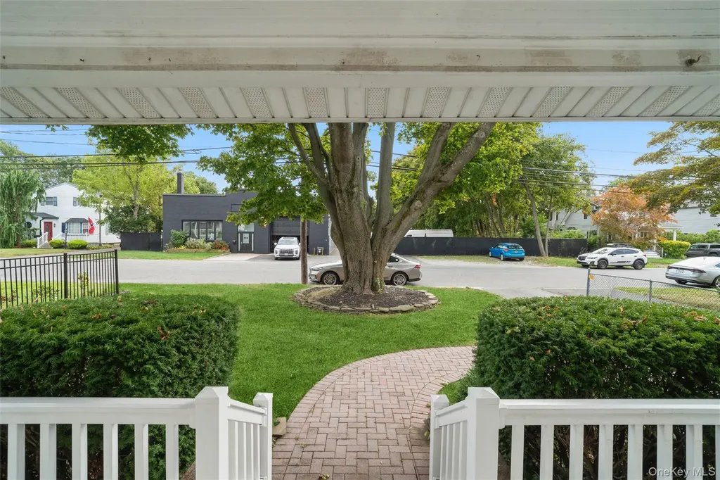 15 Lillian Place Patchogue NY 11772