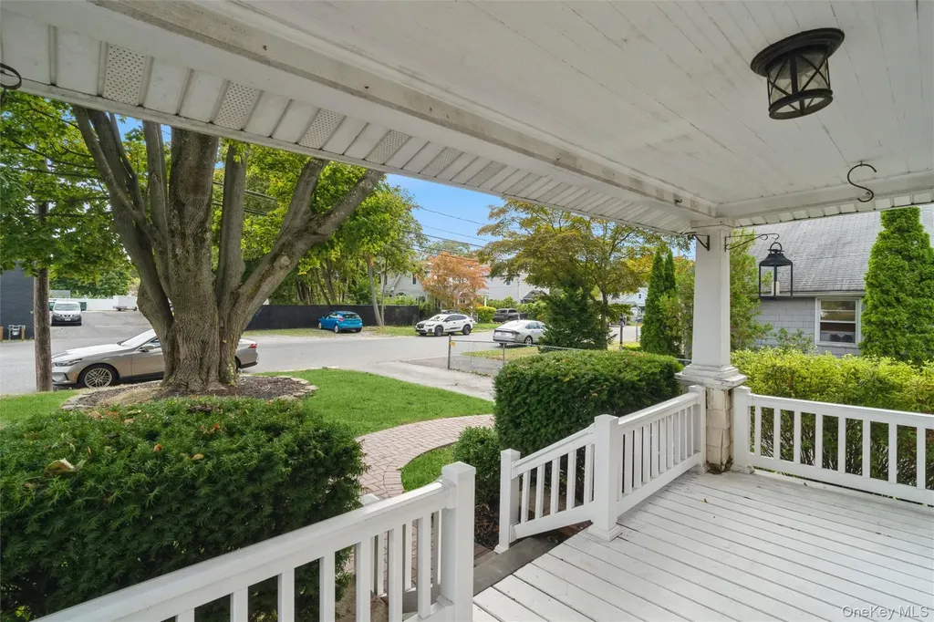 15 Lillian Place Patchogue NY 11772