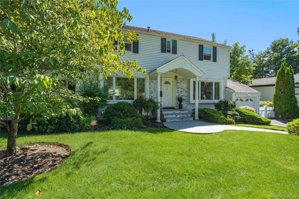 6 Overhill Lane Roslyn NY 11576