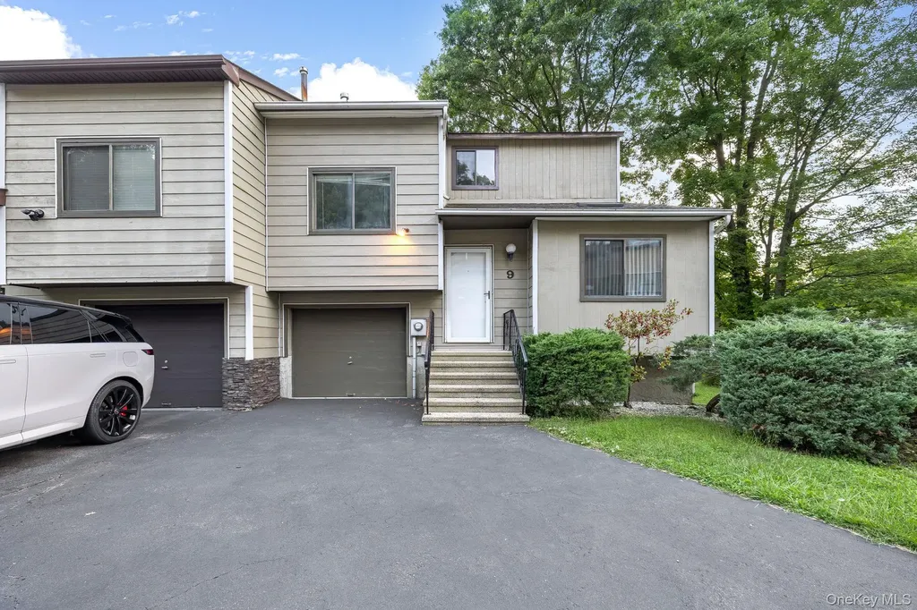 9 Spruce Court Fishkill NY 12524