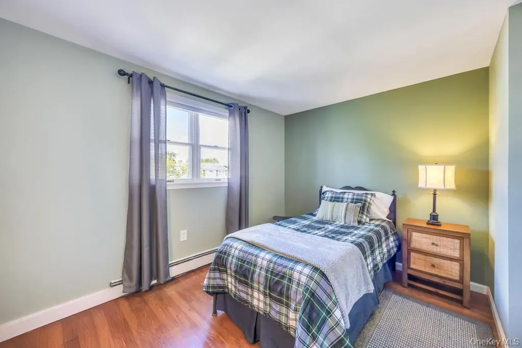 47 Choir Lane Westbury NY 11590