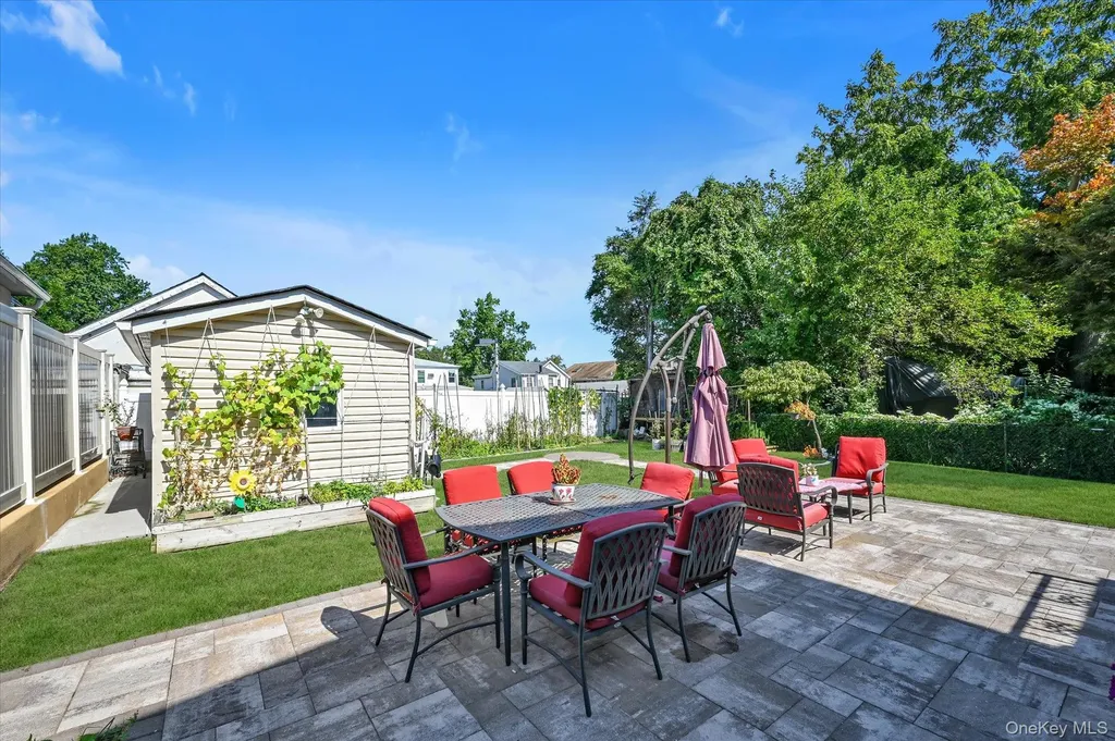 14915 11th Avenue Whitestone NY 11357