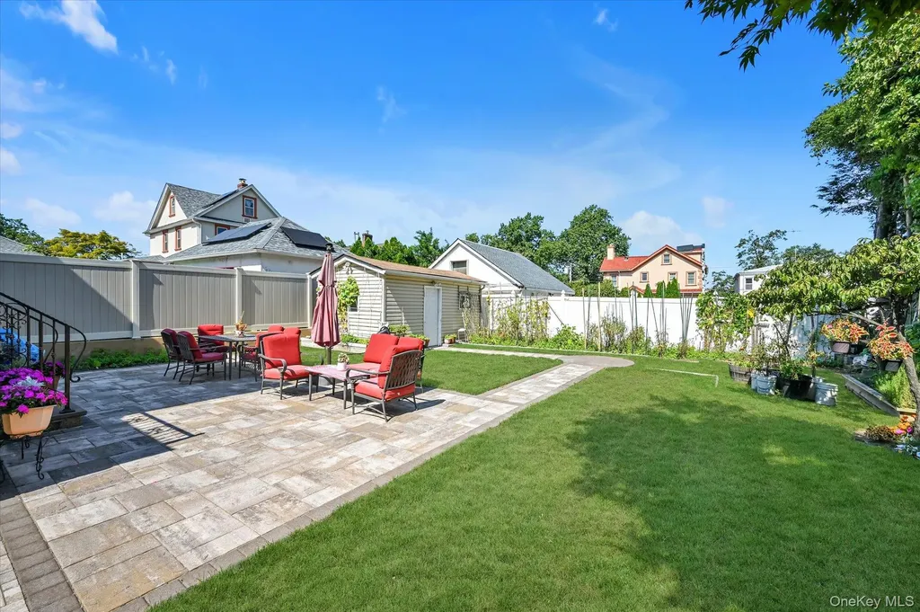 14915 11th Avenue Whitestone NY 11357