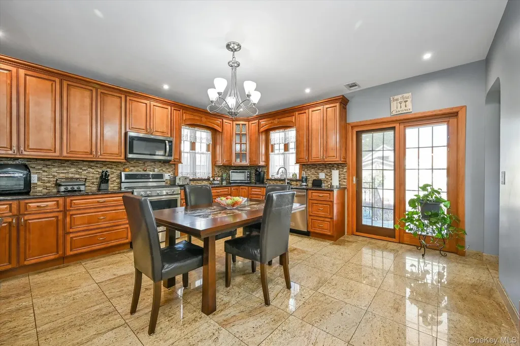 14915 11th Avenue Whitestone NY 11357