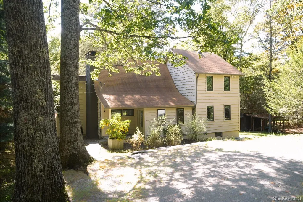 241 Silver Hollow Road Willow NY 12495