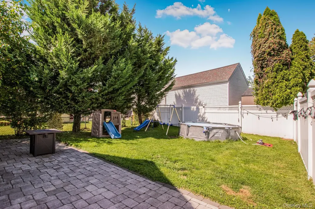 81 Bainton Street Yonkers NY 10704