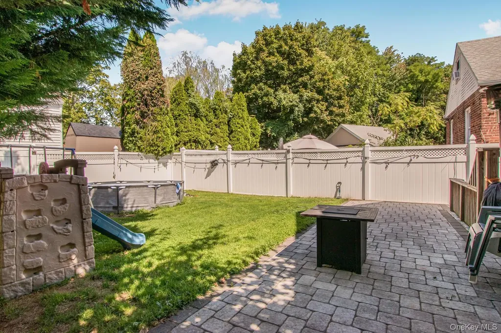 81 Bainton Street Yonkers NY 10704