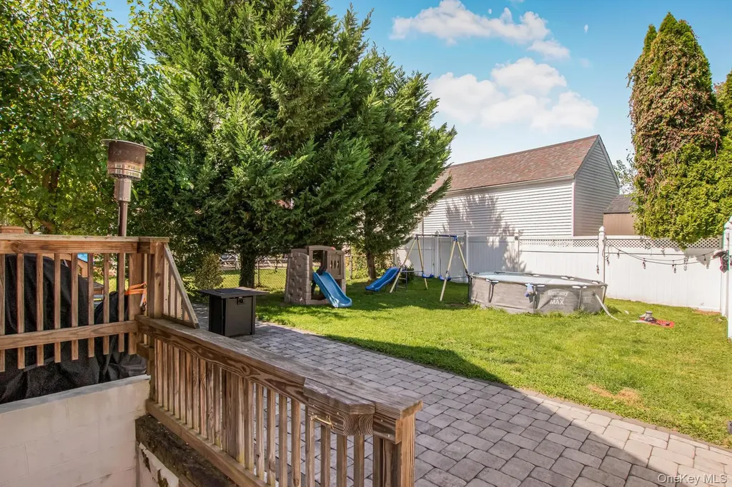 81 Bainton Street Yonkers NY 10704