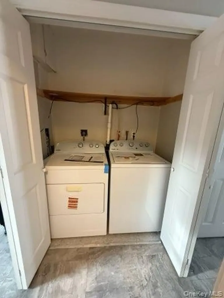 407 Saracino Drive Maybrook NY 12543