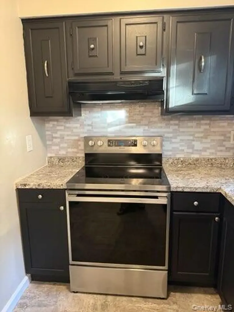 407 Saracino Drive Maybrook NY 12543