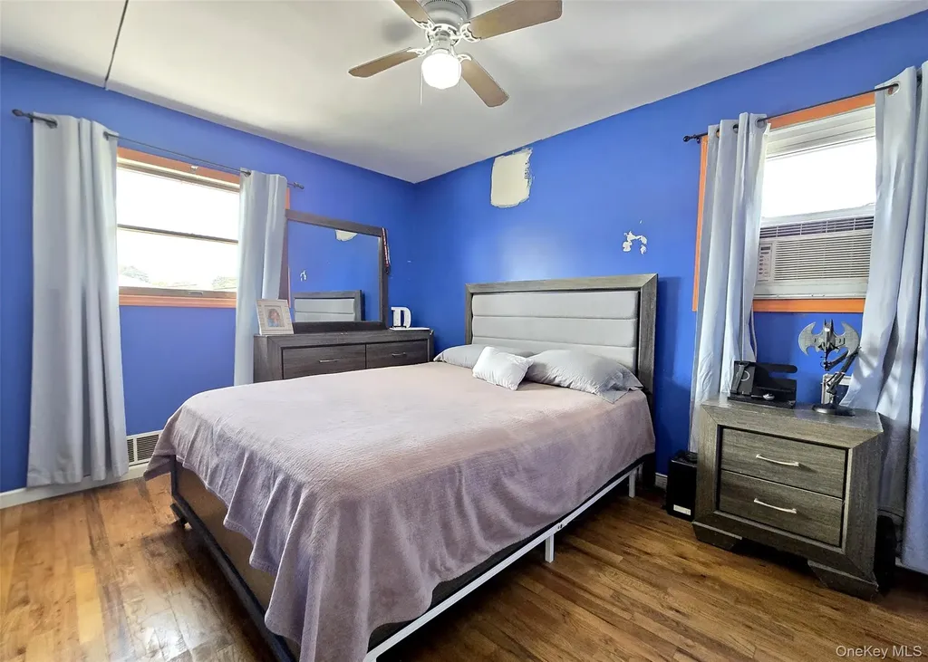 26 Circle Lane Bay Shore NY 11706