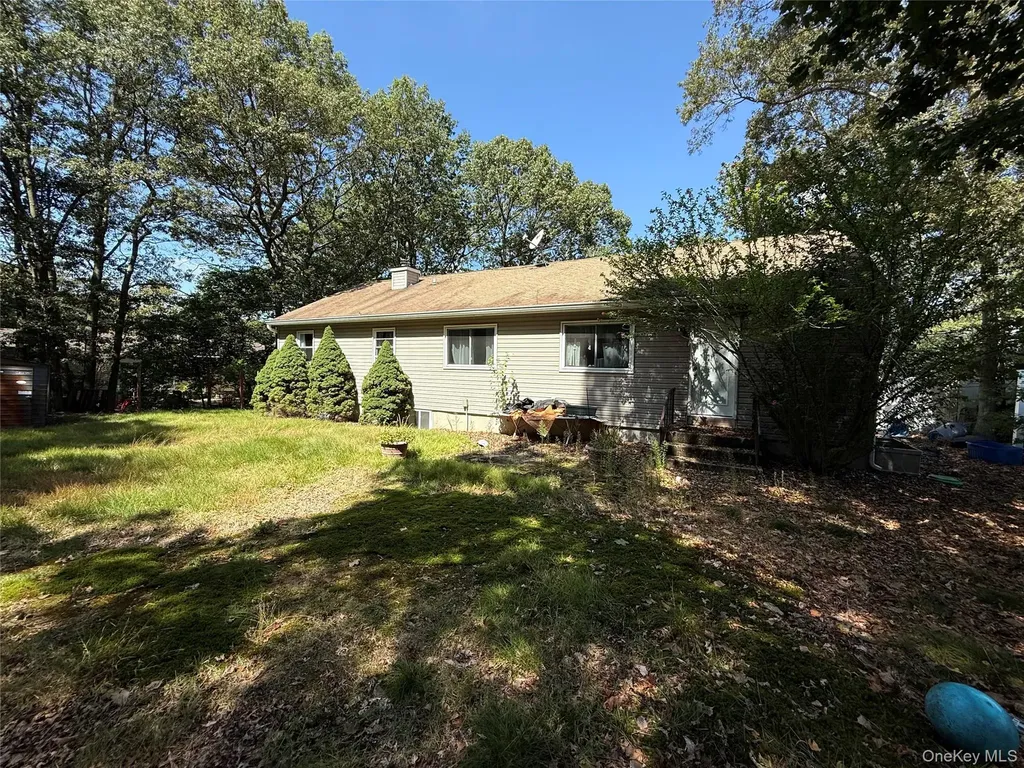 14 Clearview Avenue Selden NY 11784