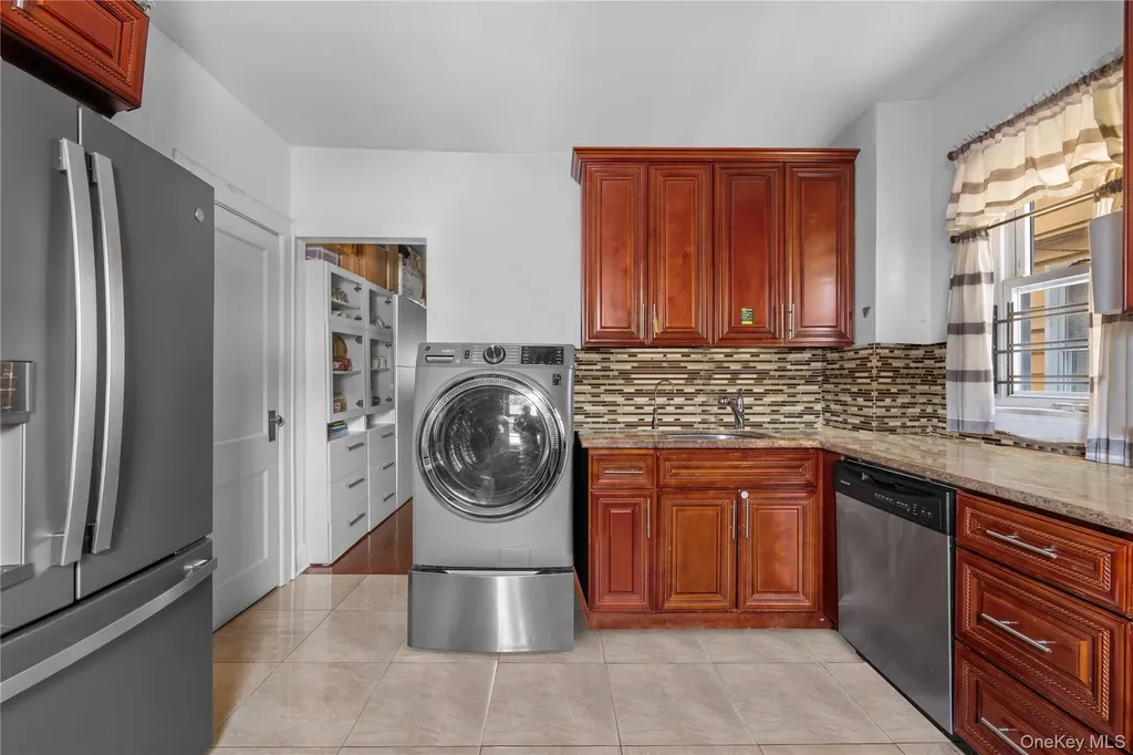 8913 85th Street Woodhaven NY 11421
