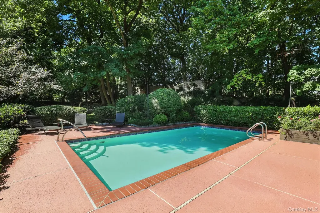 9 Boxwood Lane Rye NY 10580