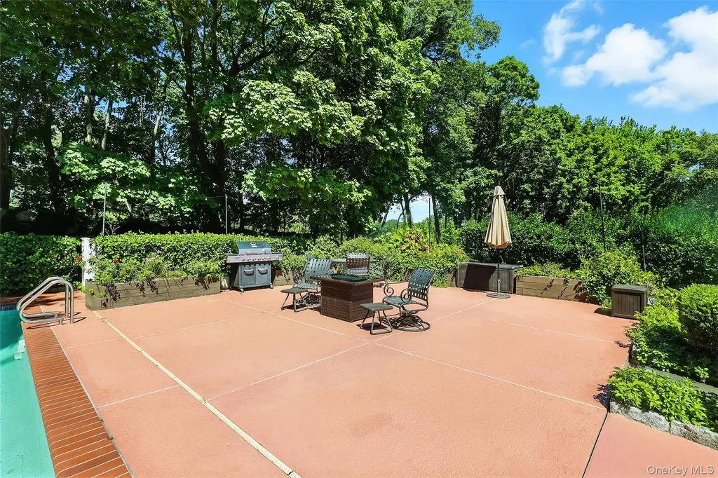 9 Boxwood Lane Rye NY 10580