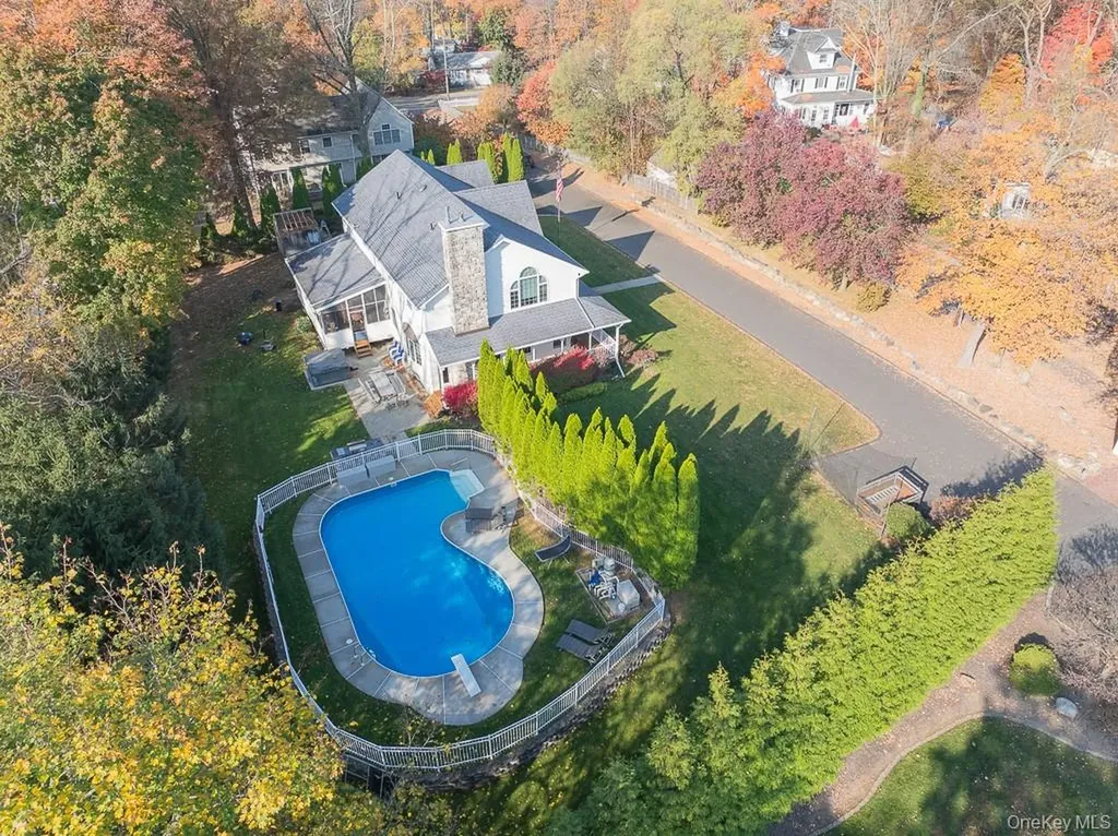 332 S Middletown Road Pearl River NY 10965