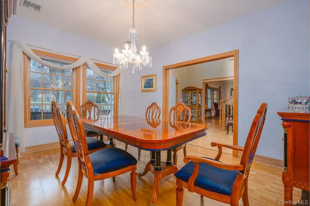 332 S Middletown Road Pearl River NY 10965