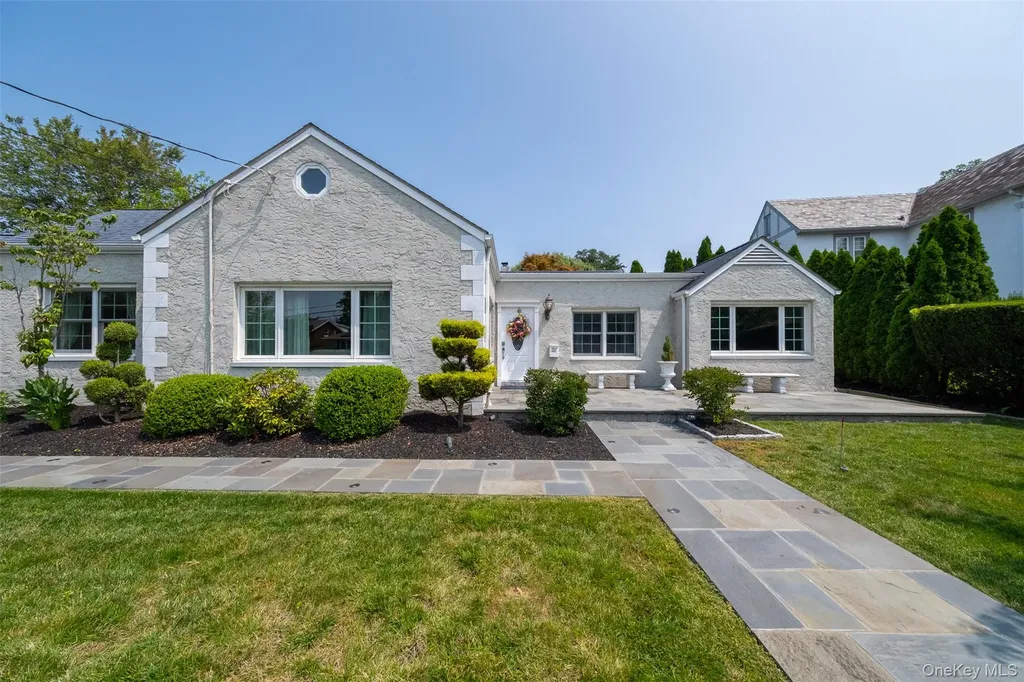 982 Split Rock Road Pelham NY 10803