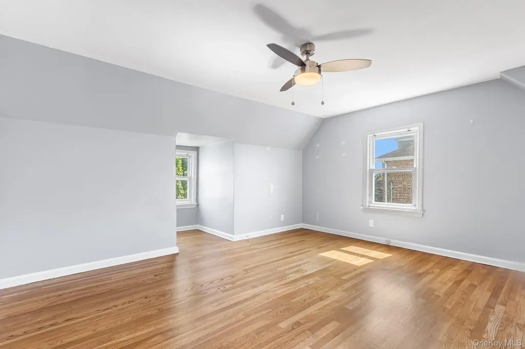 271 Hayward Street Yonkers NY 10704