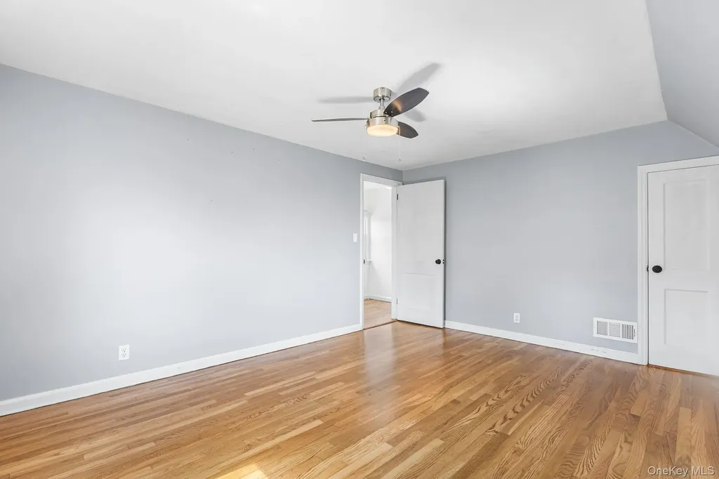 271 Hayward Street Yonkers NY 10704