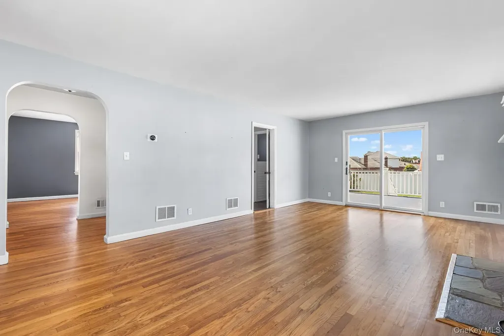 271 Hayward Street Yonkers NY 10704