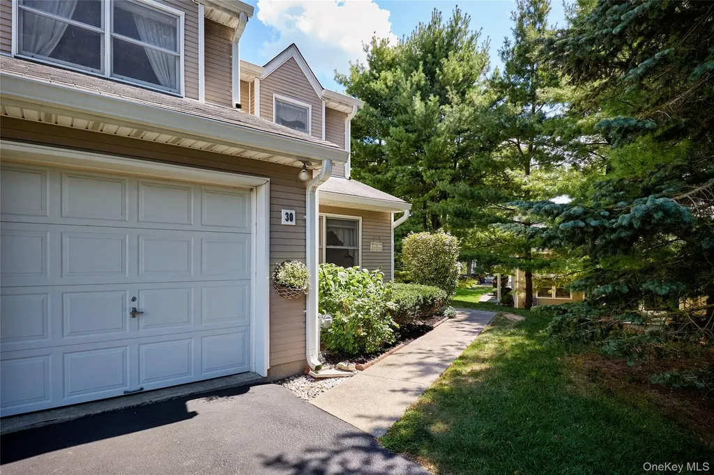 30 Deer Crossing Drive Fishkill NY 12524