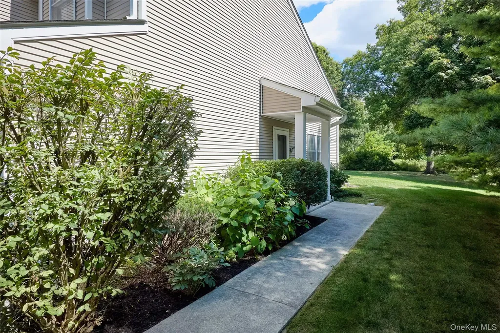 30 Deer Crossing Drive Fishkill NY 12524