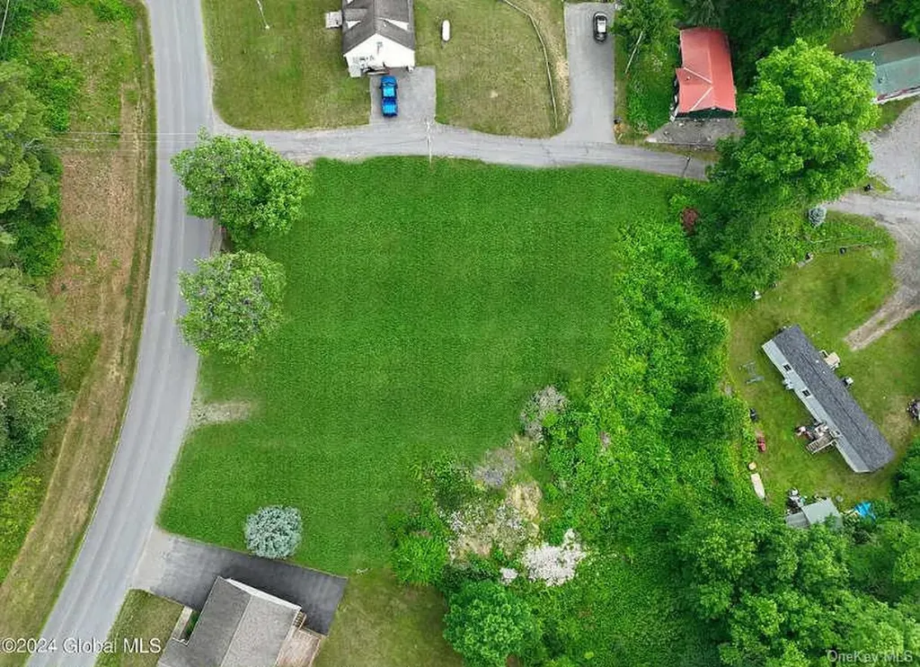 302 Hadlock Pond Call Listing Agent NY 12827