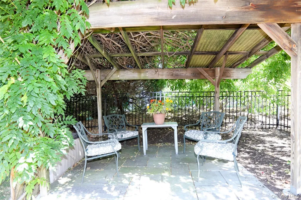 73 Van Cortlandt Avenue Ossining NY 10562