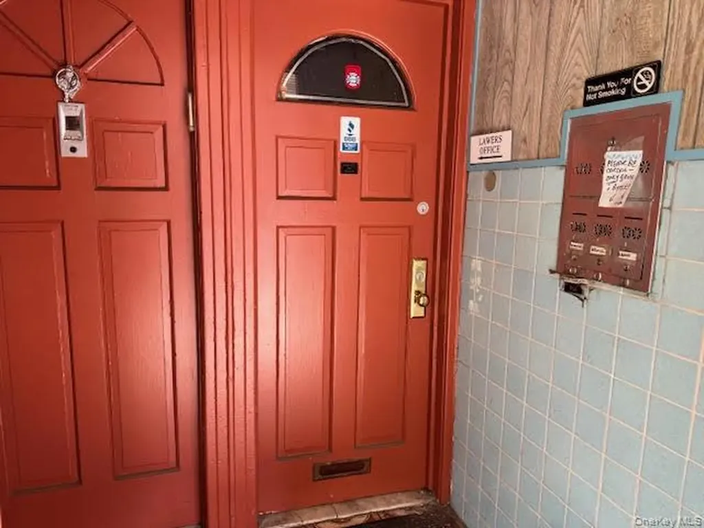 633 Lydig Avenue Bronx NY 10462