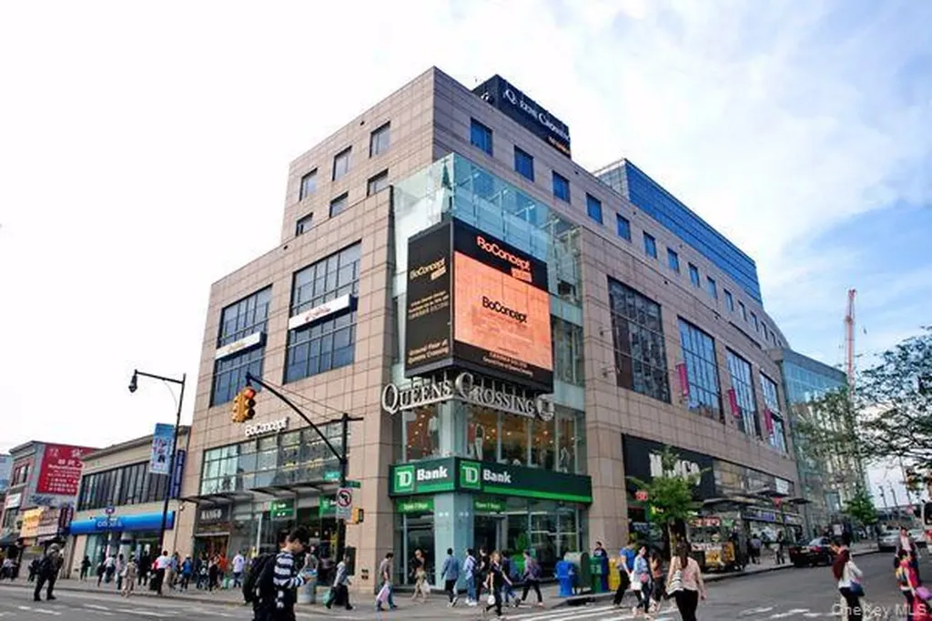 136-20 38th Avenue Flushing NY 11354