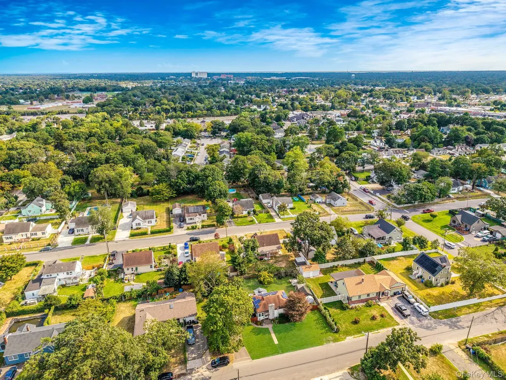 30 Oakdale Avenue Central Islip NY 11722