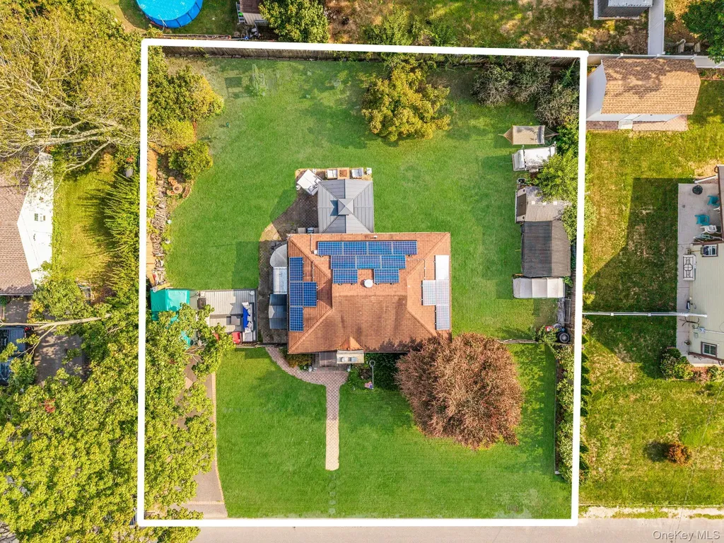 30 Oakdale Avenue Central Islip NY 11722