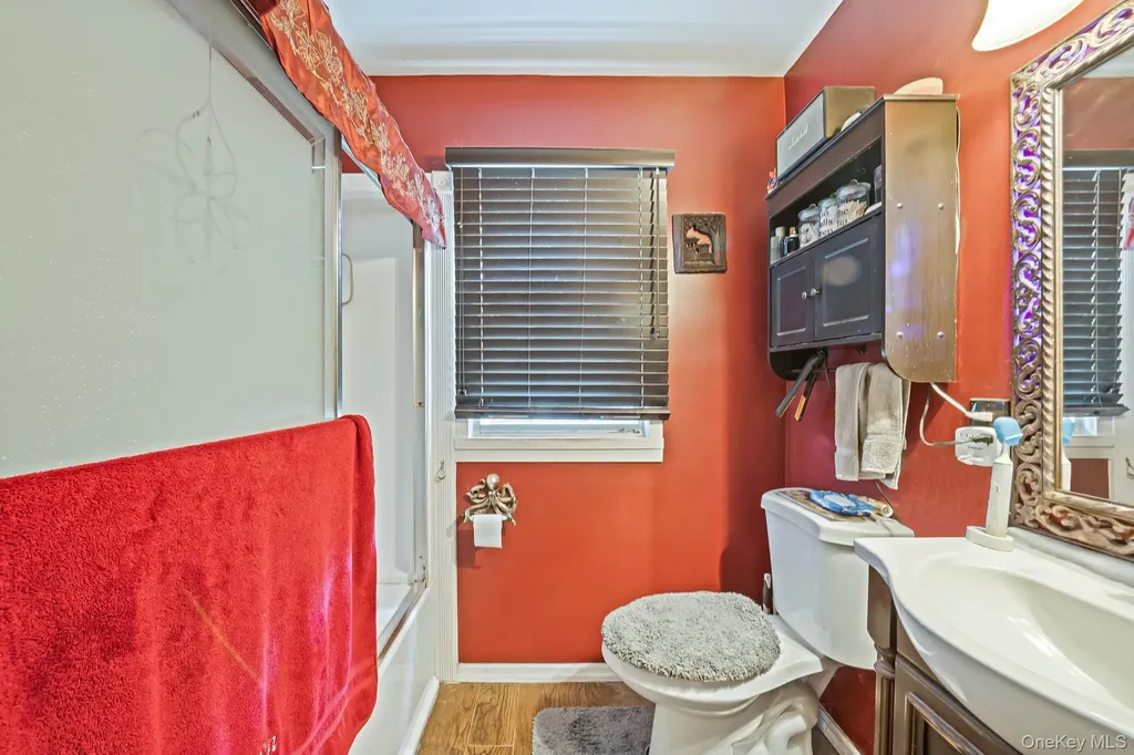 30 Oakdale Avenue Central Islip NY 11722