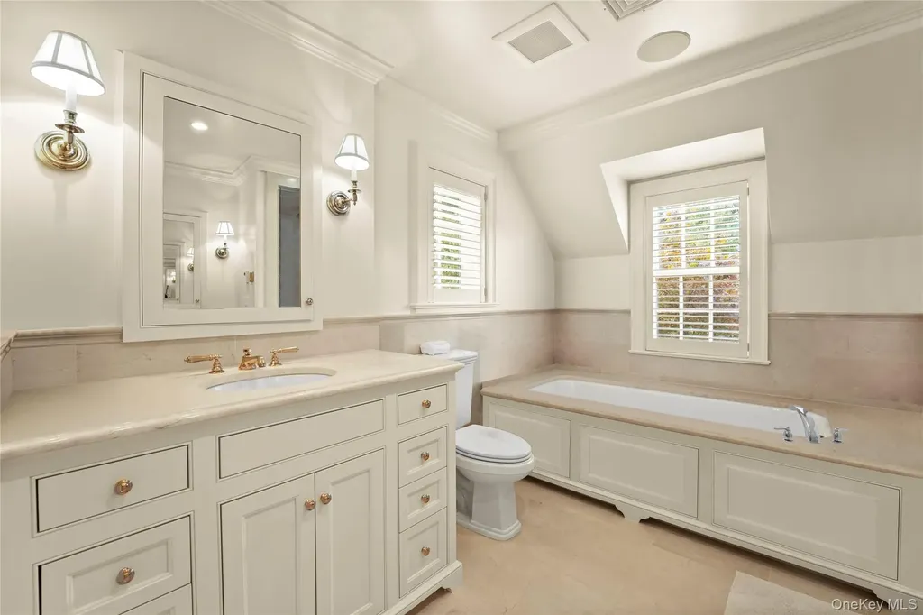 25 Moore Road Bronxville NY 10708