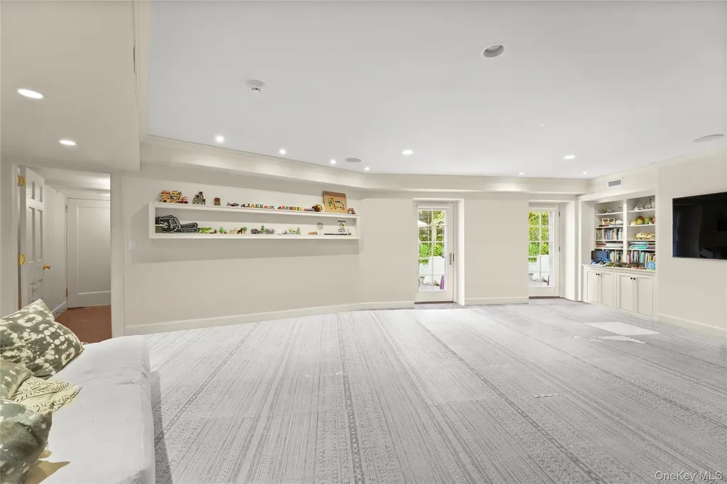 25 Moore Road Bronxville NY 10708