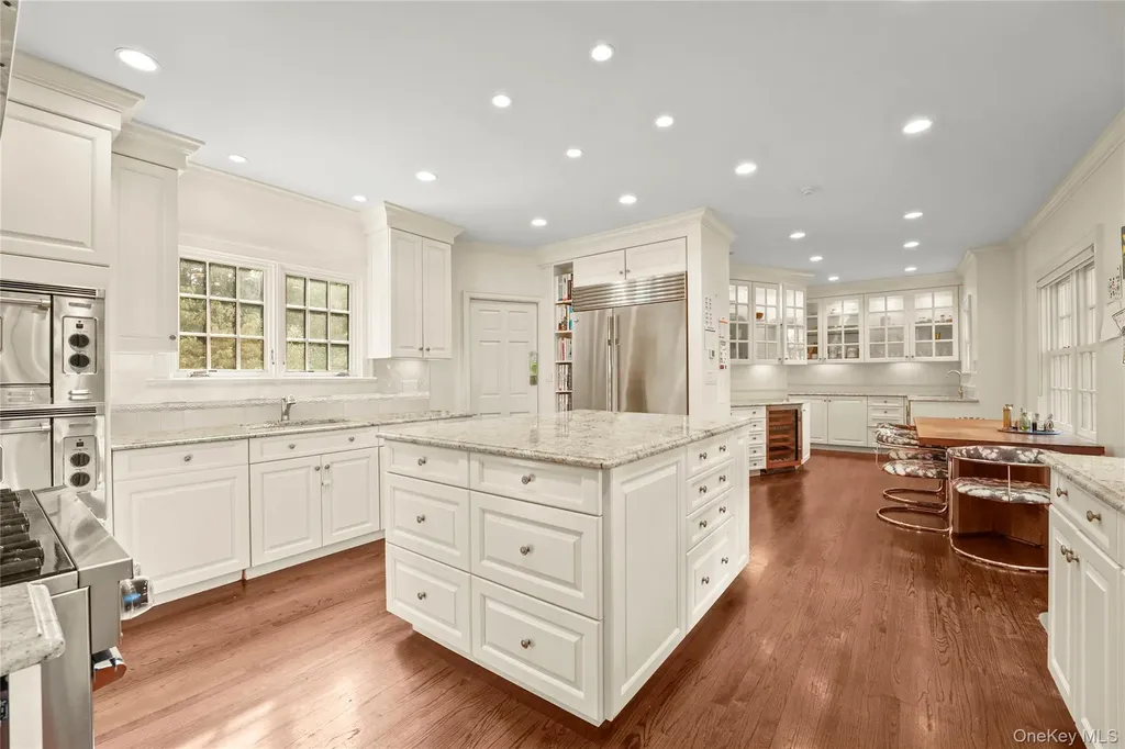 25 Moore Road Bronxville NY 10708