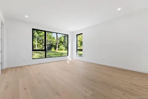 28 Mclain Street Bedford Corners NY 10549